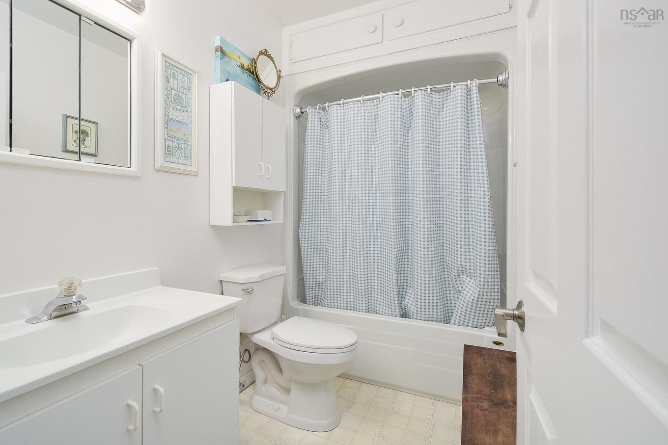 523 Chebucto Street, Baddeck, NS