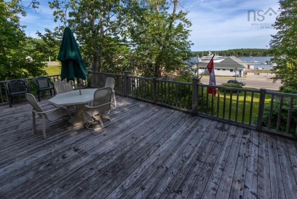 523 Chebucto Street, Baddeck, NS