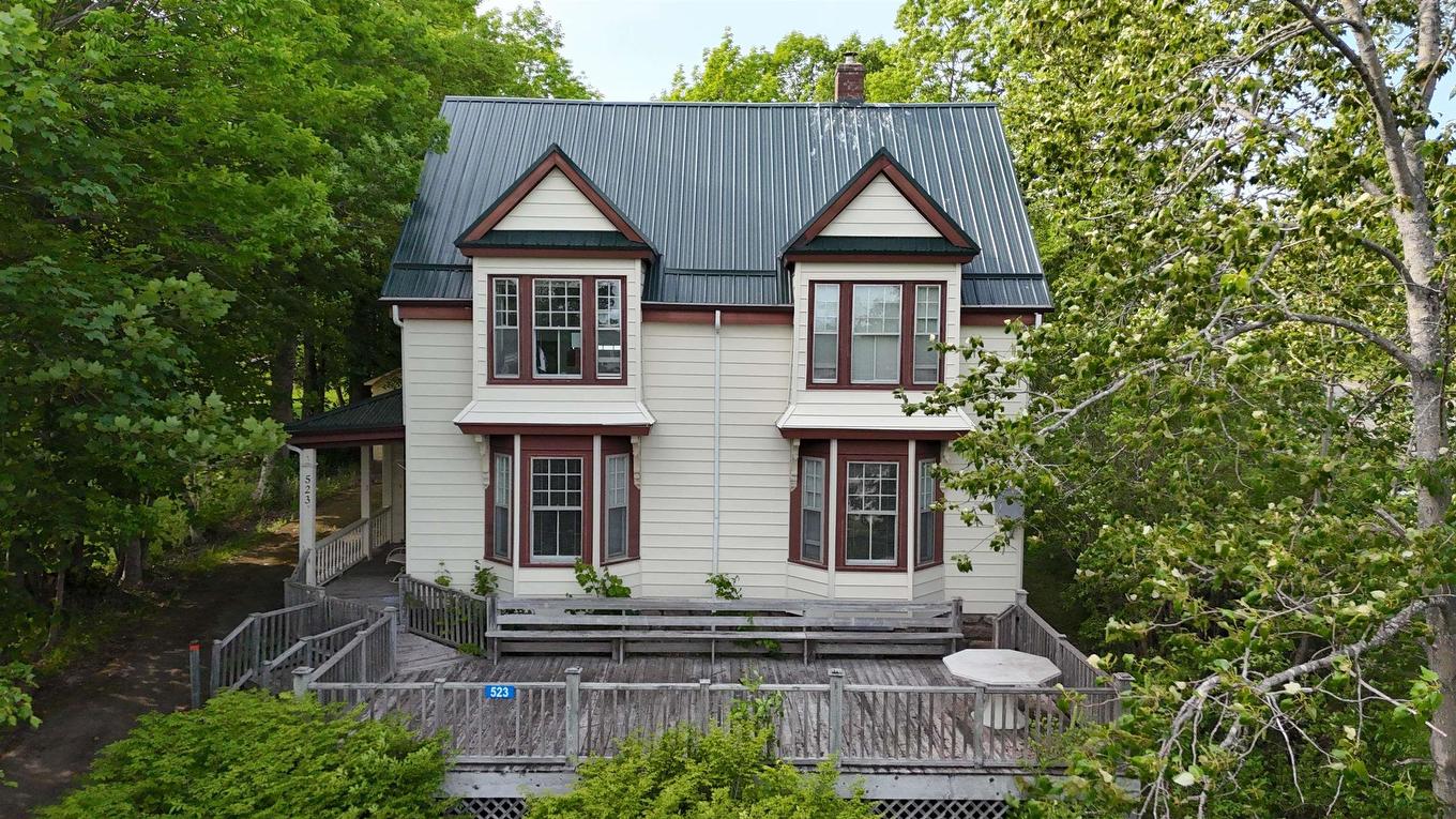 523 Chebucto Street, Baddeck, NS