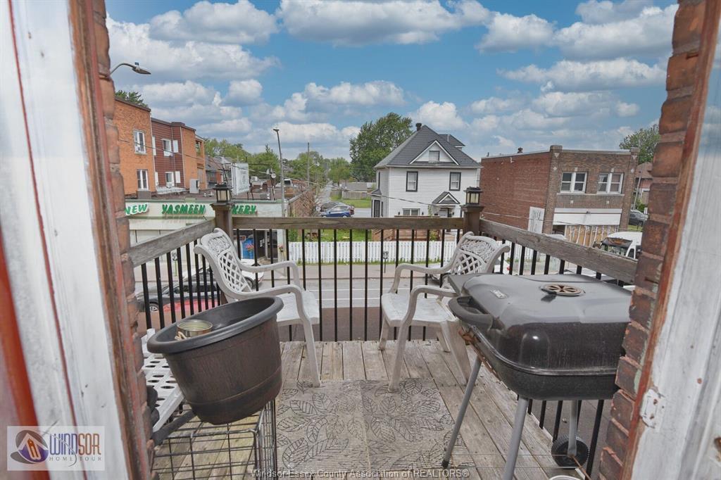 1453 Wyandotte Street East, Windsor, ON