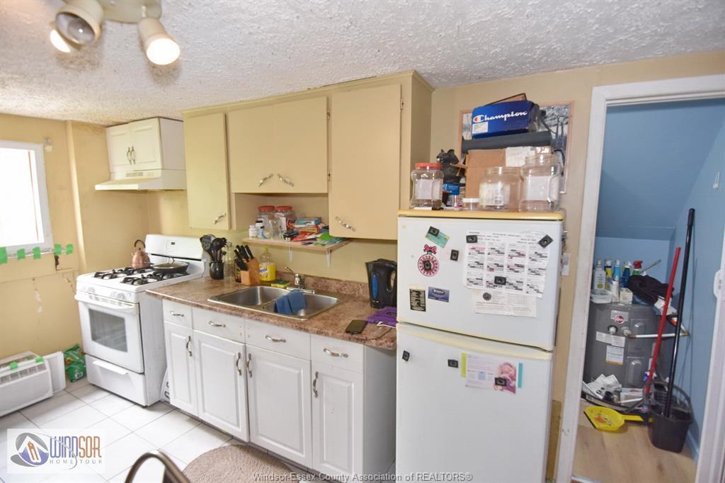 1453 Wyandotte Street East, Windsor, ON