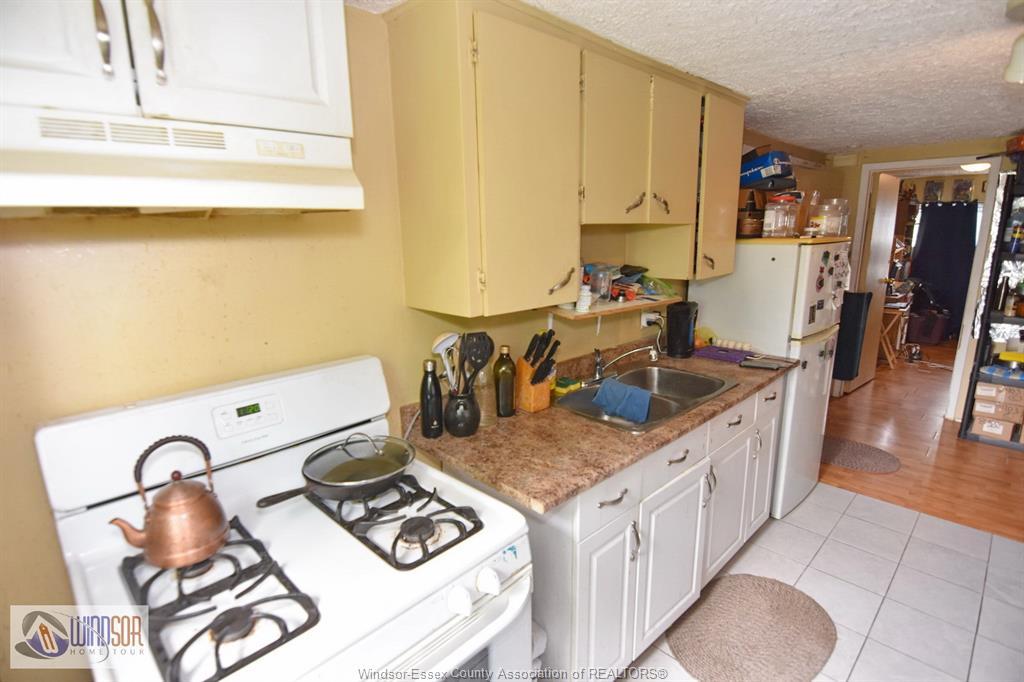 1453 Wyandotte Street East, Windsor, ON