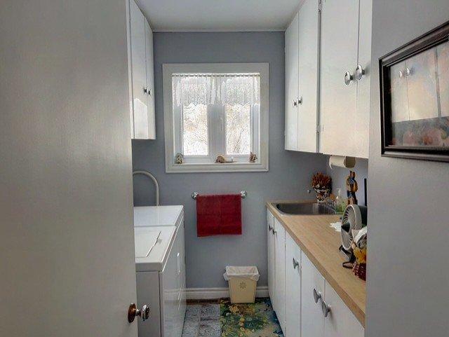 Laundry room - 11 Boul. Perron E., Matapédia, QC - Indoor