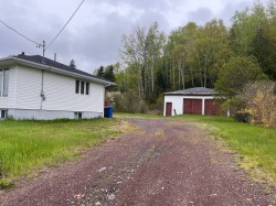 Garage -