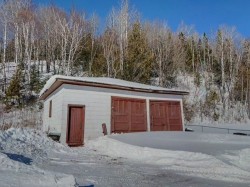Garage -
