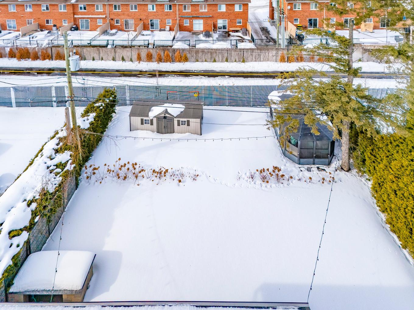 Backyard - 125 Av. Brigadoon, Pointe-Claire, QC - Outdoor With View