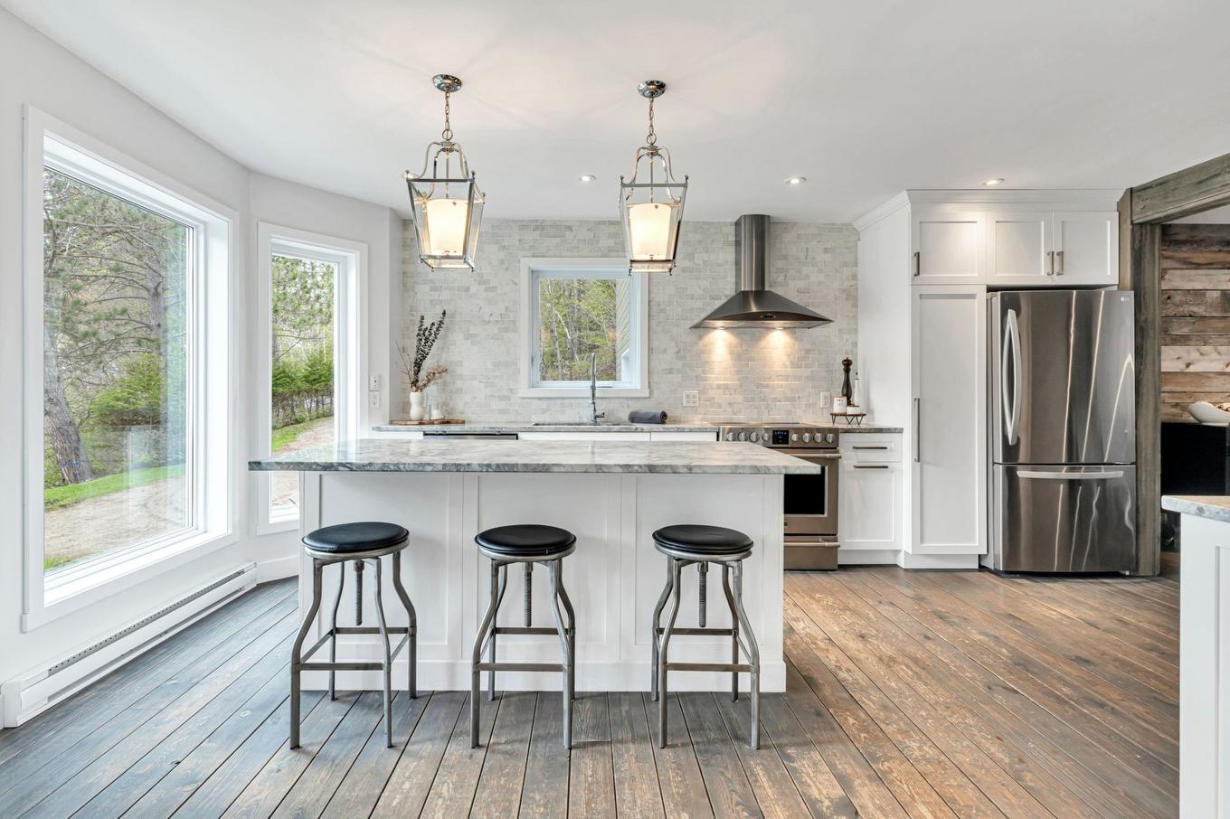 Kitchen - 2020 Ch. Du Lac-Ste-Rose N., Mandeville, QC - Indoor Photo Showing Kitchen With Upgraded Kitchen