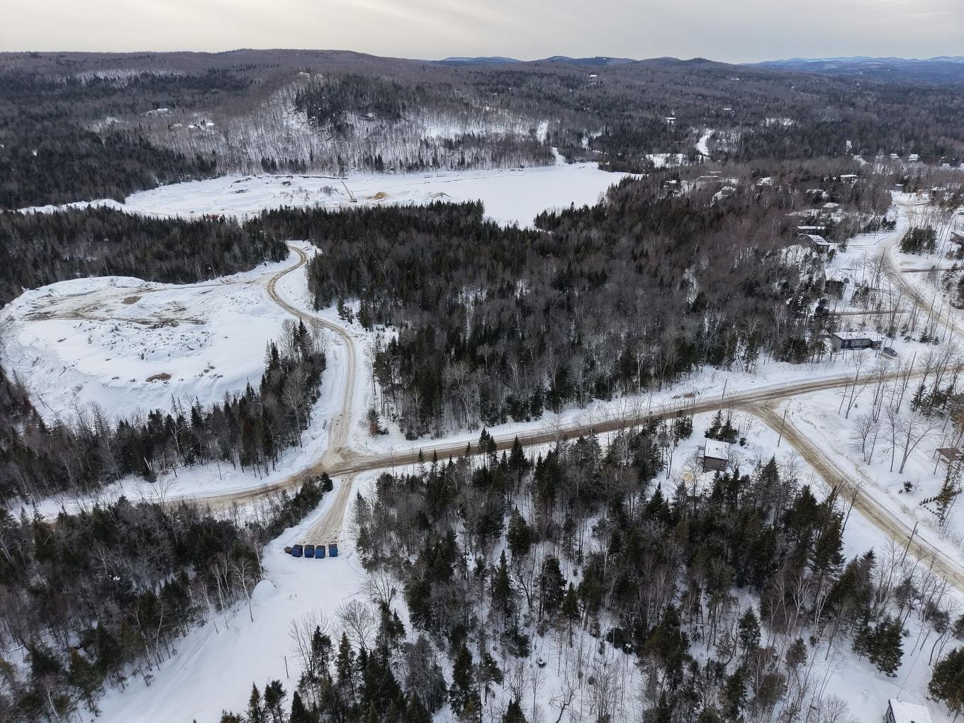Overall view - Rue De La Falaise, Sainte-Marguerite-Du-Lac-Masson, QC