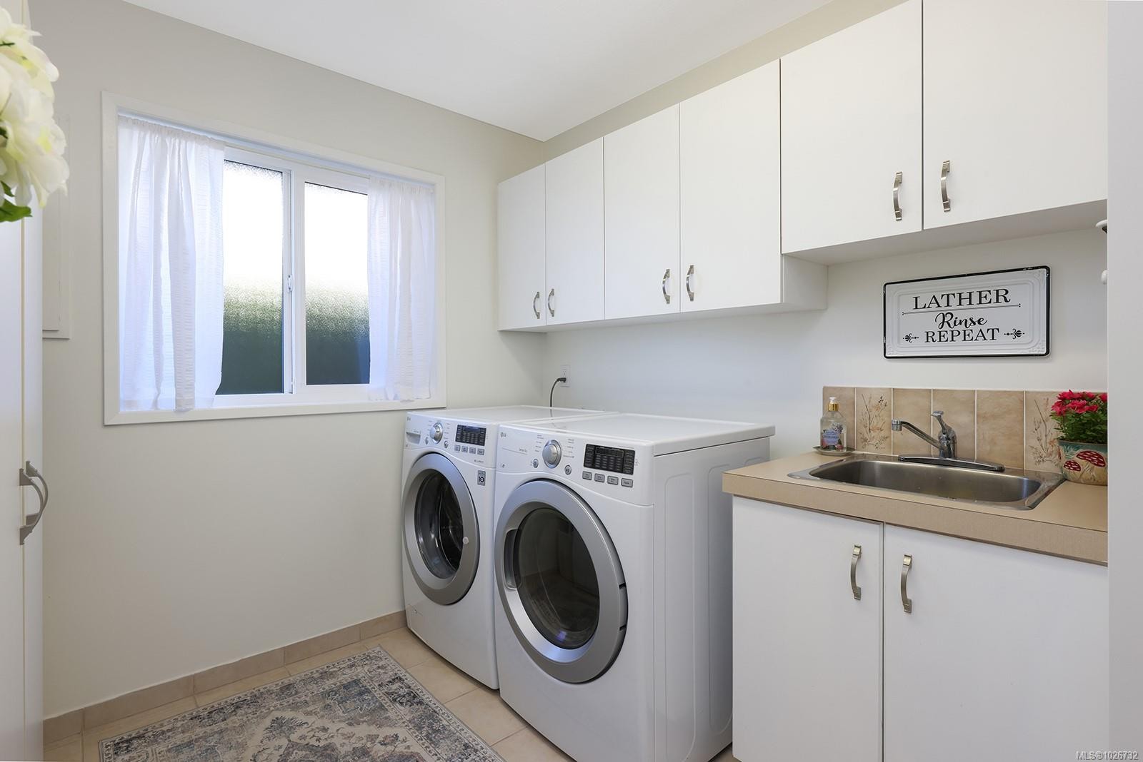 65 Jane Pl, Comox, BC