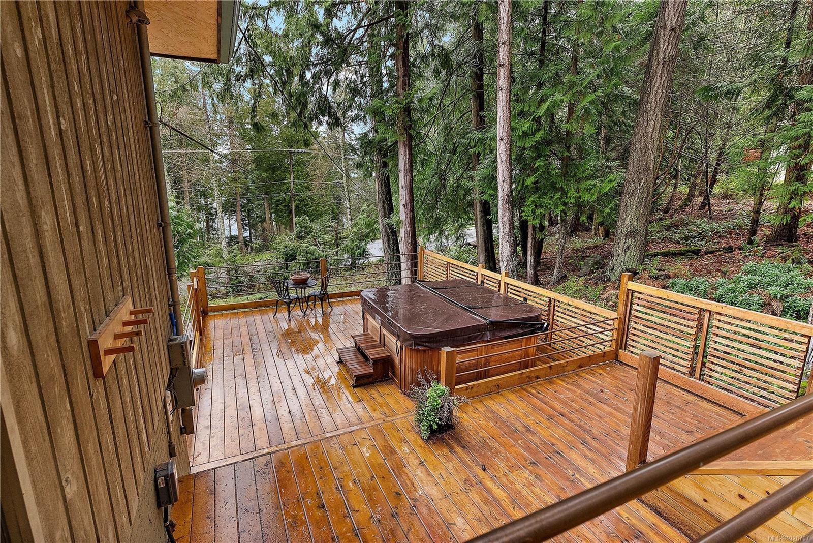 1166 Cloake Hill Rd, North Saanich, BC