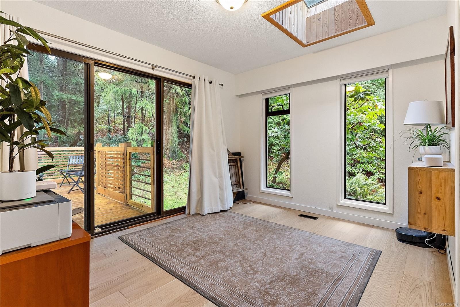 1166 Cloake Hill Rd, North Saanich, BC