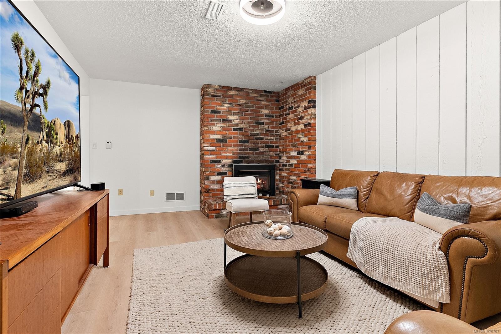 1166 Cloake Hill Rd, North Saanich, BC