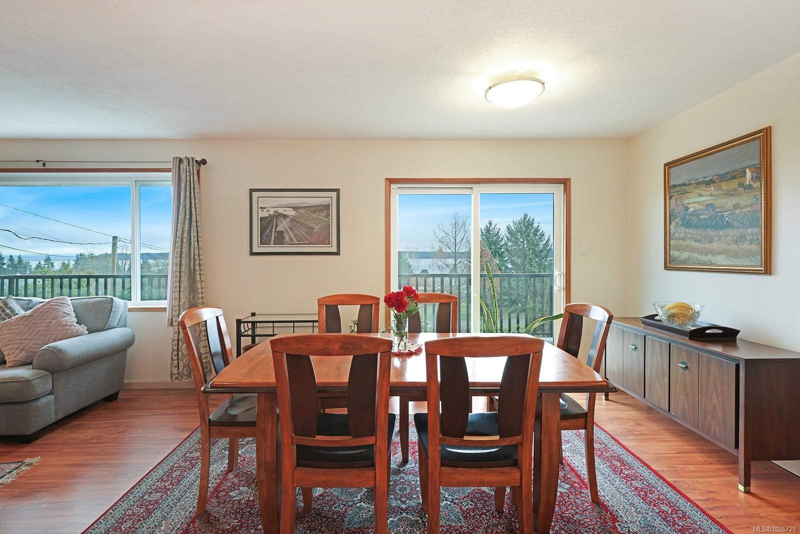 5497 Tappin St, Union Bay, BC