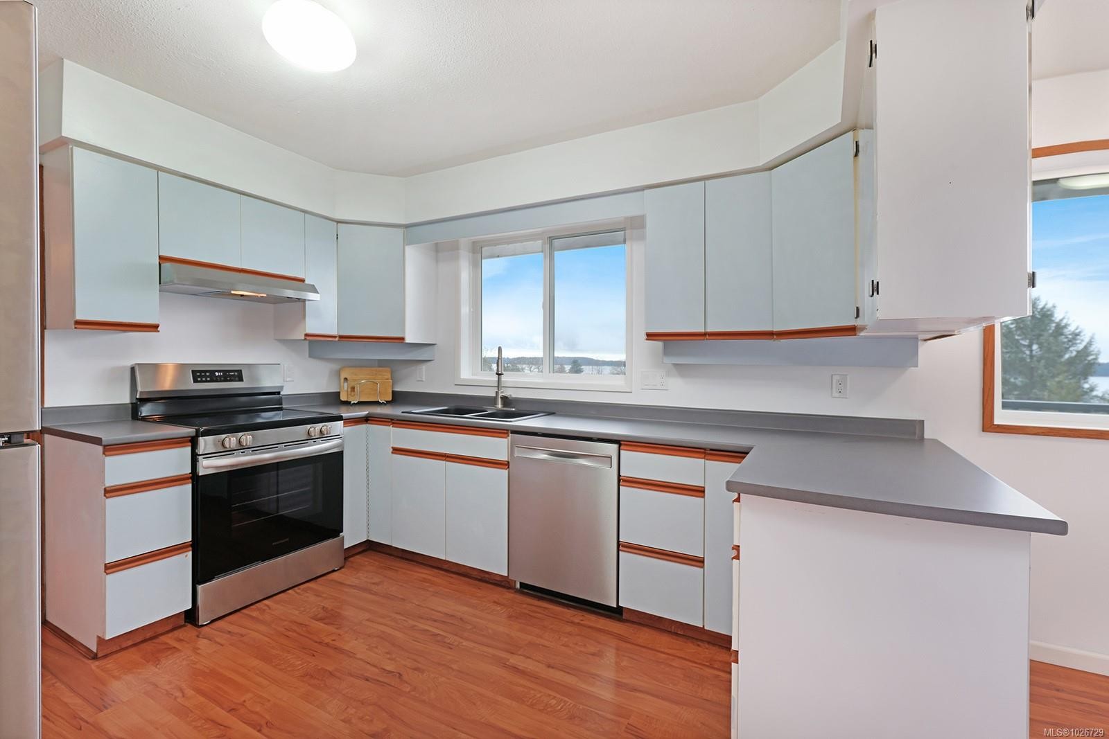 5497 Tappin St, Union Bay, BC