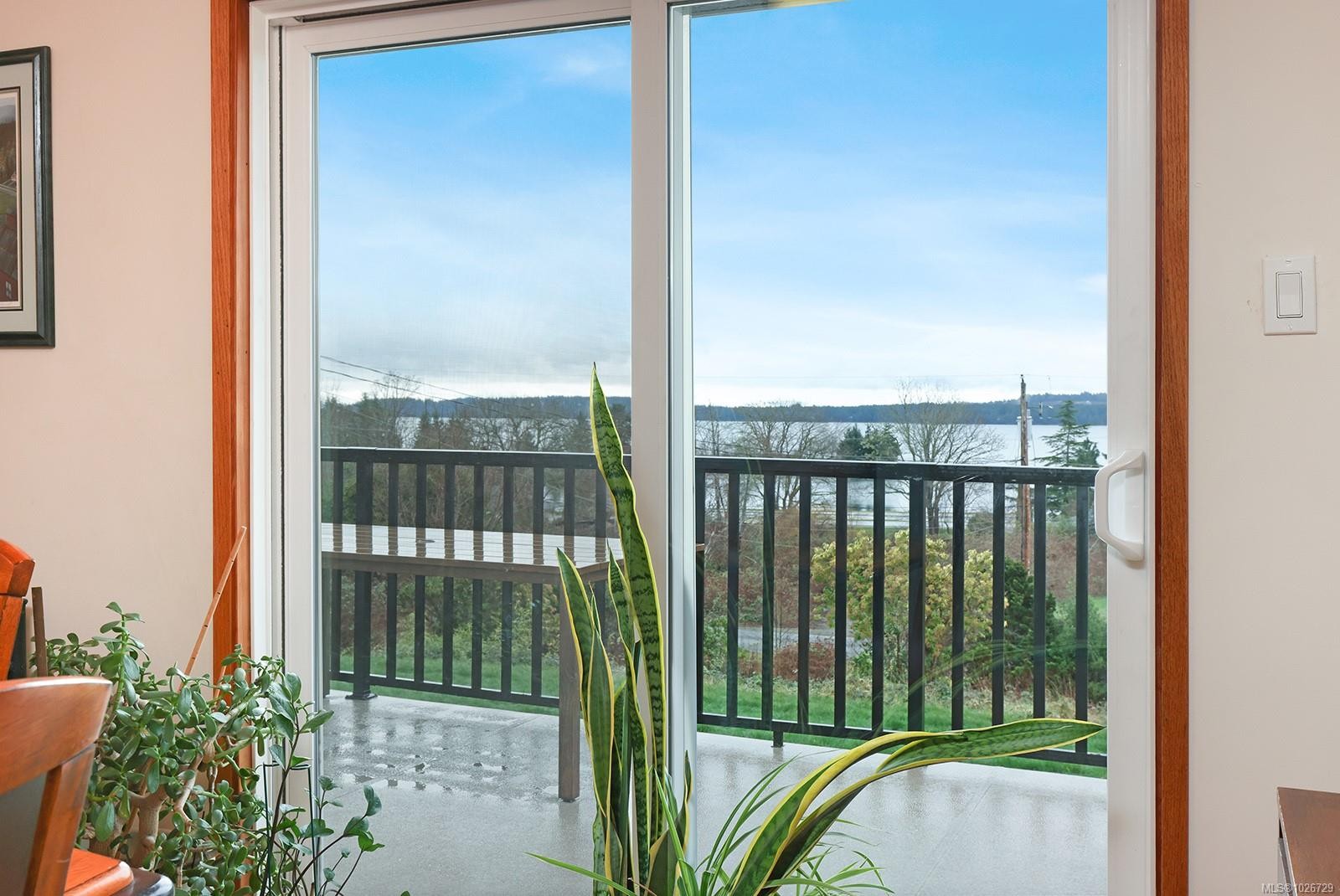 5497 Tappin St, Union Bay, BC