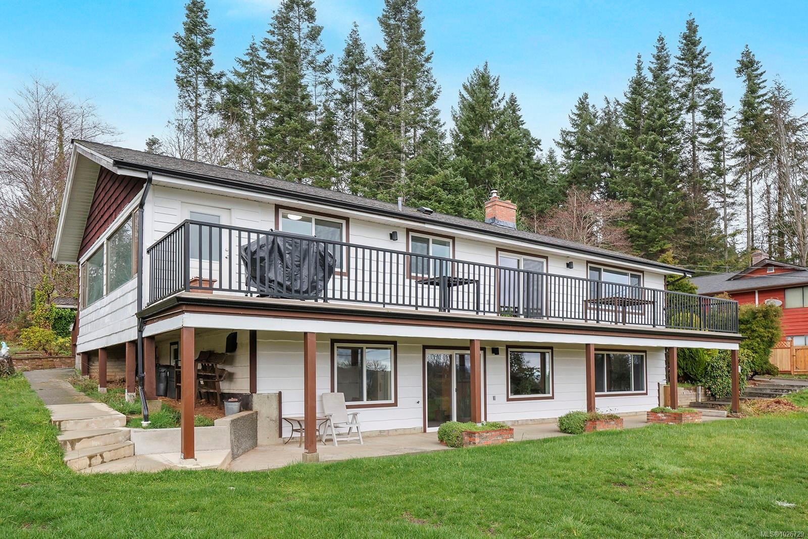 5497 Tappin St, Union Bay, BC