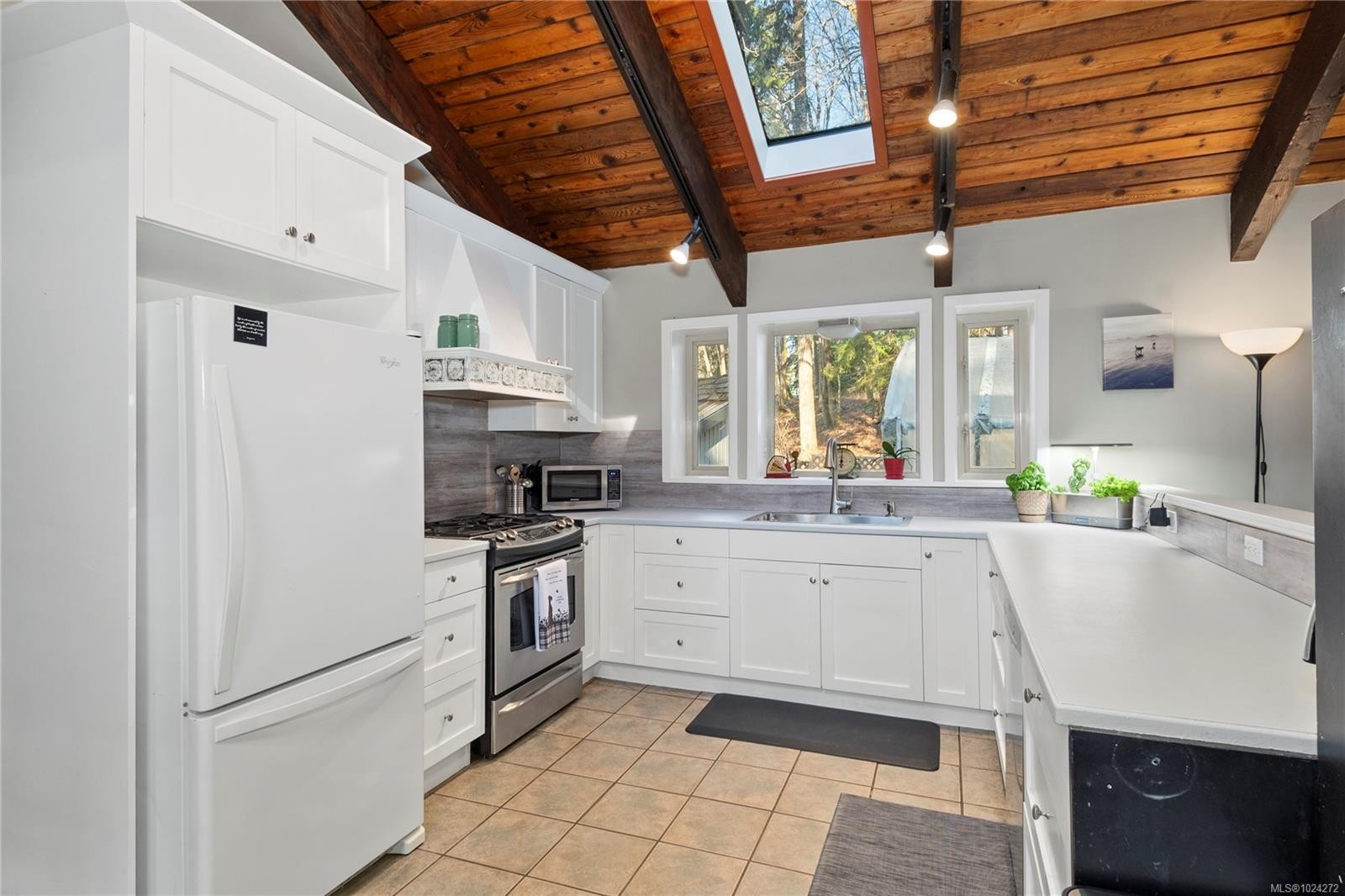 2404 Glenmore Rd, Campbell River, BC