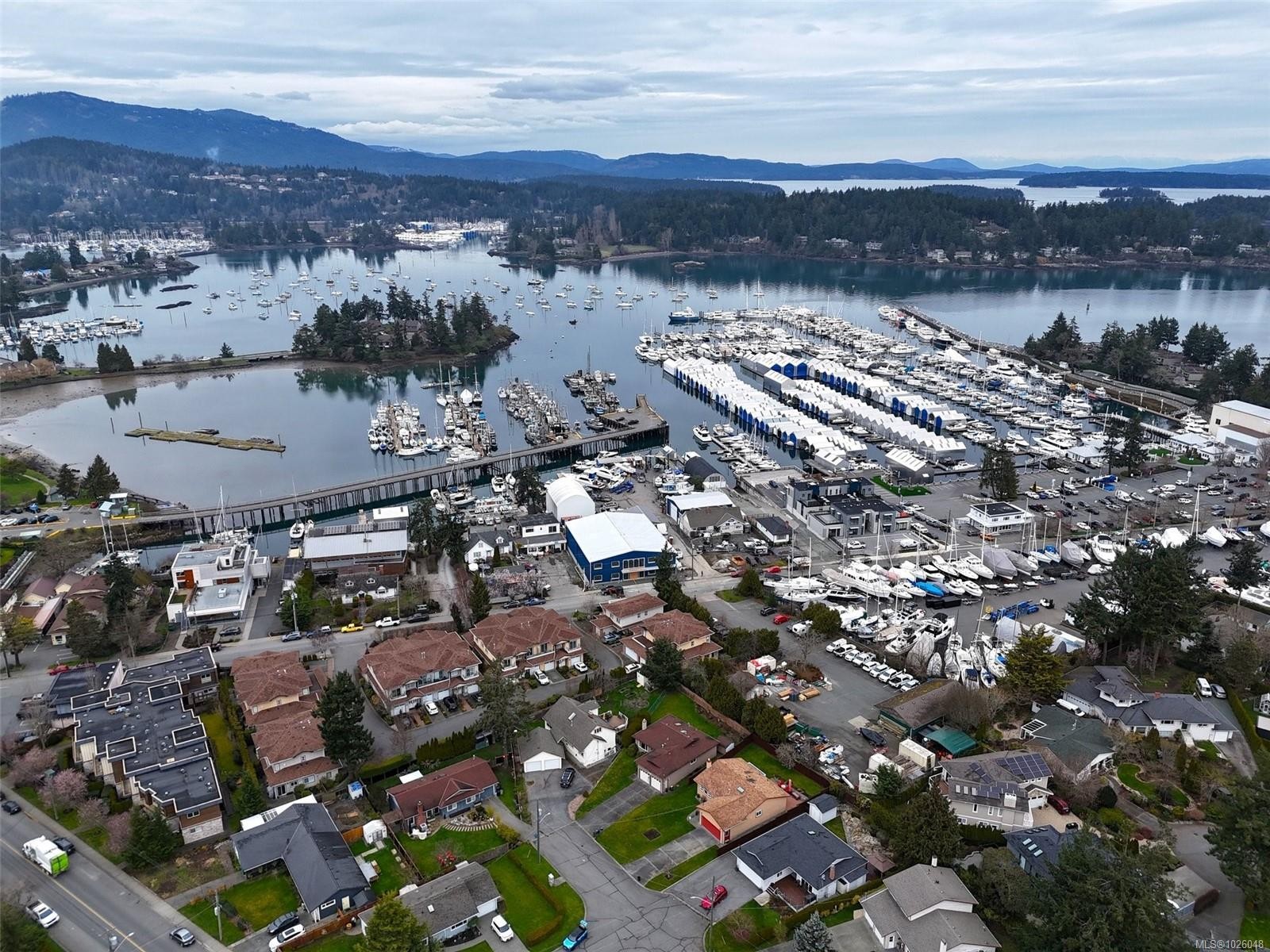 10411 Finch Pl, Sidney, BC