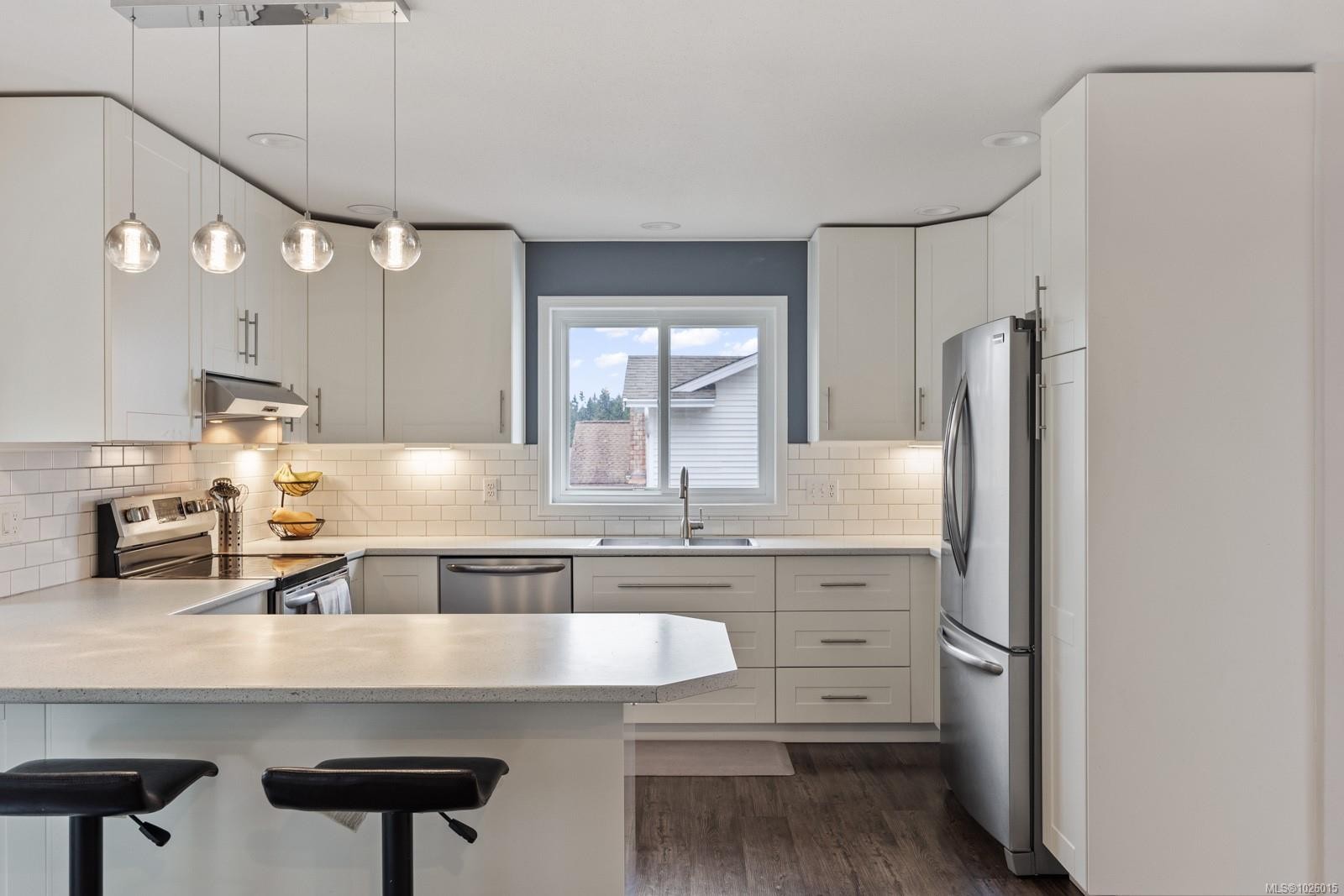 1354 Malahat Dr, Courtenay, BC