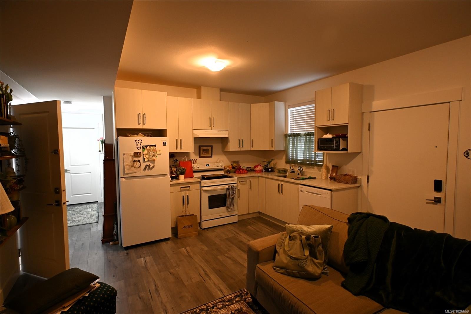 1656 Roberta Rd South, Nanaimo, BC