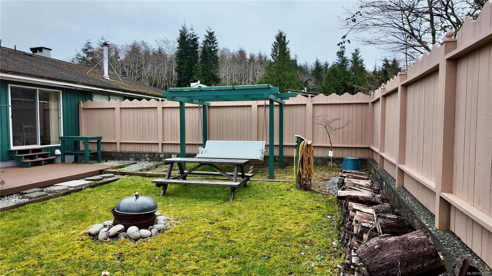 7710 Cedar Pl, Port Hardy, BC - Outdoor With Deck Patio Veranda