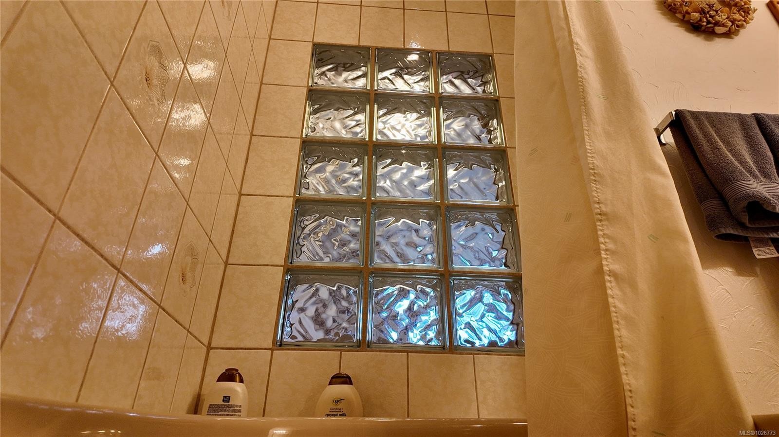 7710 Cedar Pl, Port Hardy, BC - Indoor