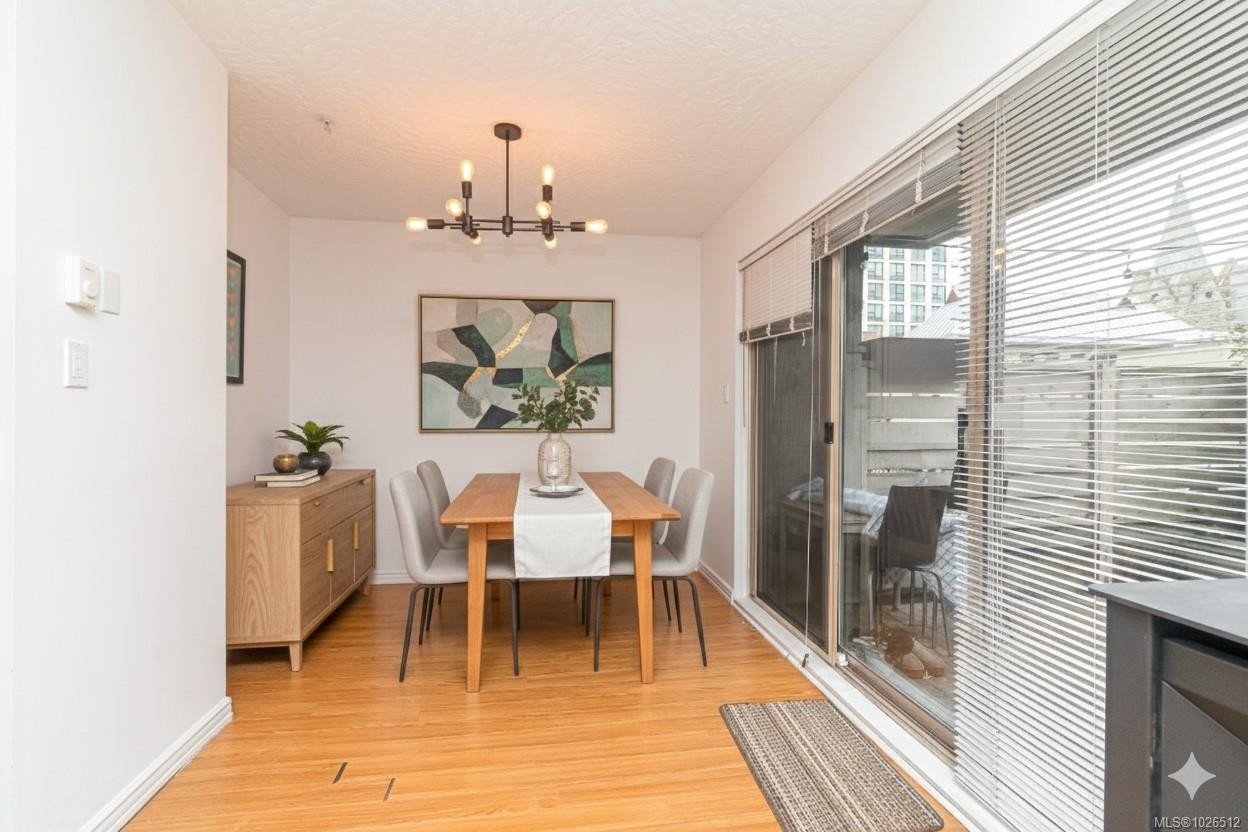 101-935 Johnson St, Victoria, BC - Indoor Photo Showing Dining Room
