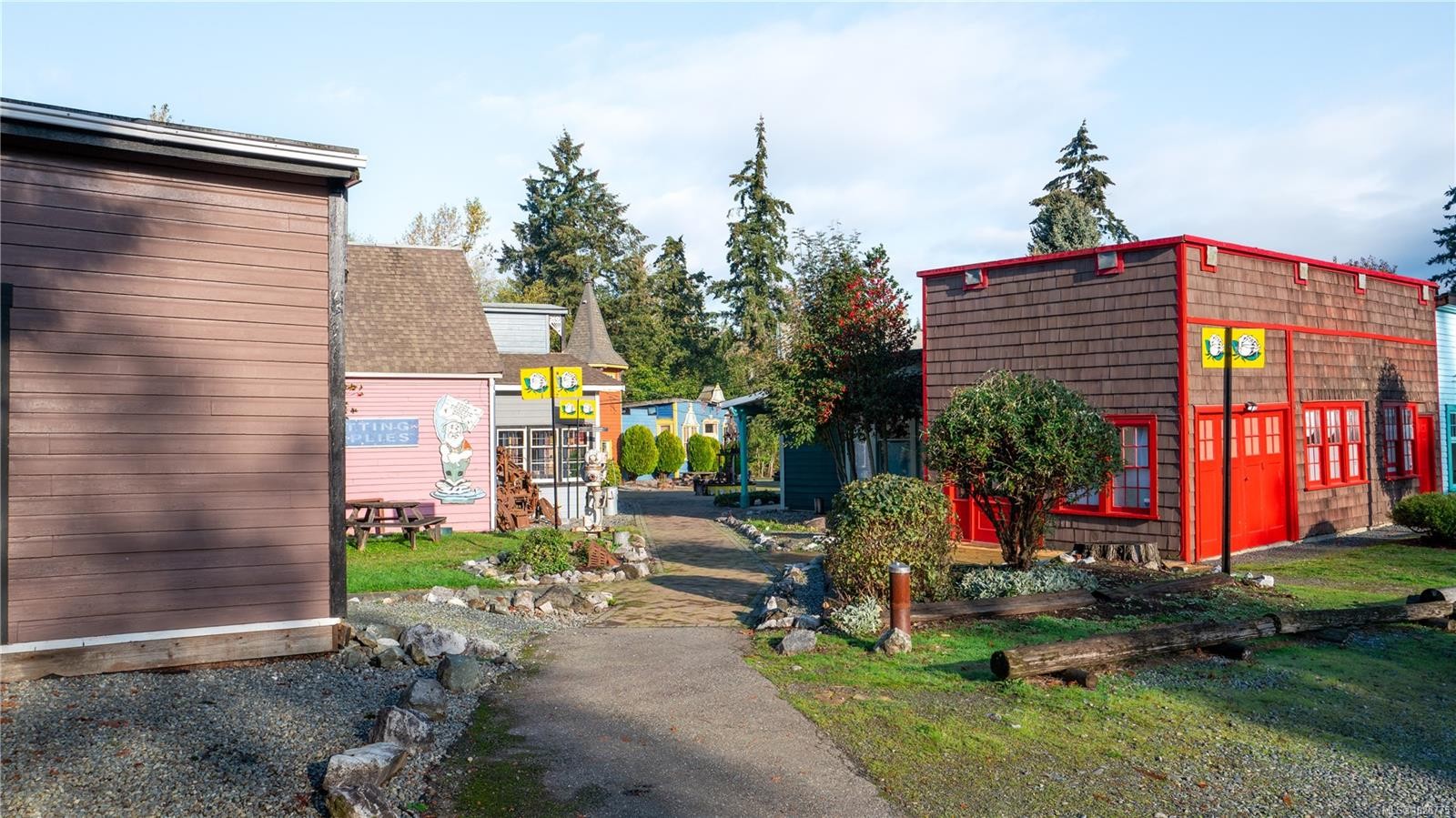 4705-4715 Trans Canada Hwy, Duncan, BC