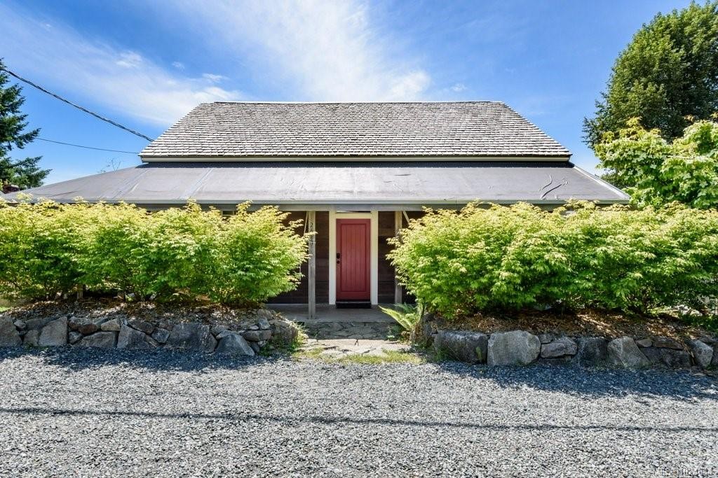 2613 Dunsmuir Ave, Cumberland, BC