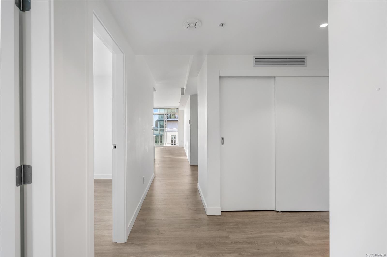 1602-845 Johnson St, Victoria, BC - Indoor Photo Showing Other Room