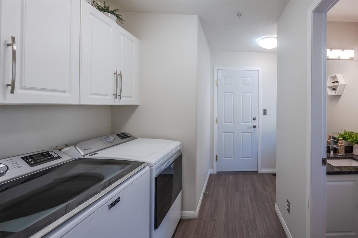 4123 Ponderosa Drive, Peachland, BC - Indoor Photo Showing Laundry Room