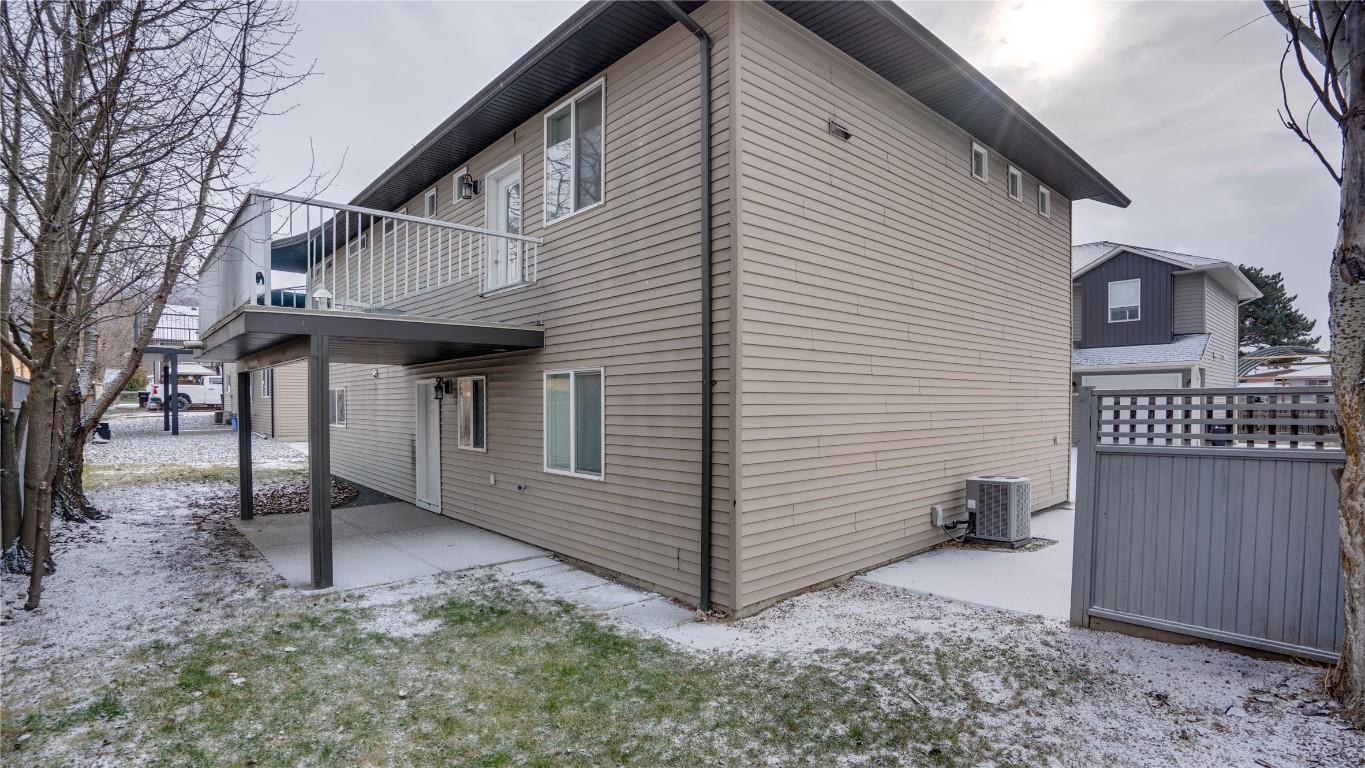 4406A 25 Street, Vernon, BC - Outdoor With Exterior