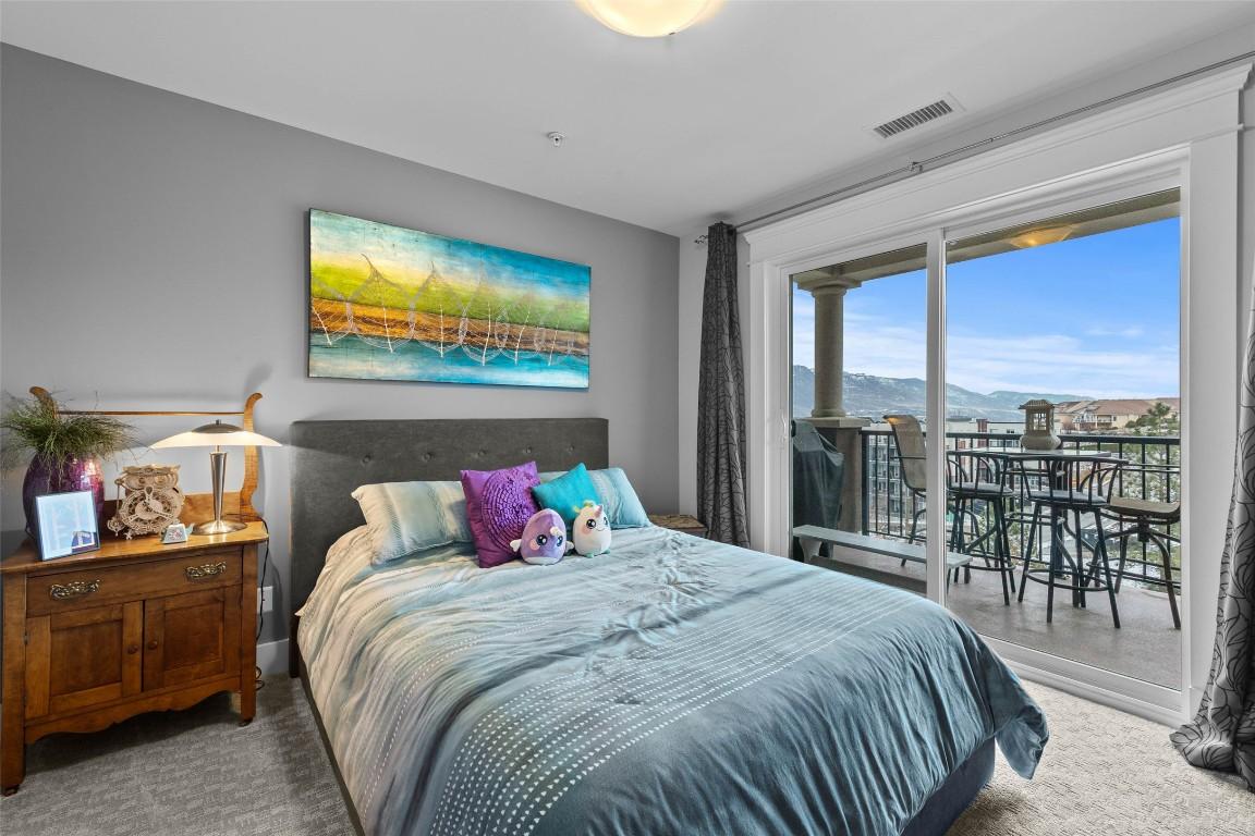 404-975 Victoria Street, Kamloops, BC - Indoor Photo Showing Bedroom