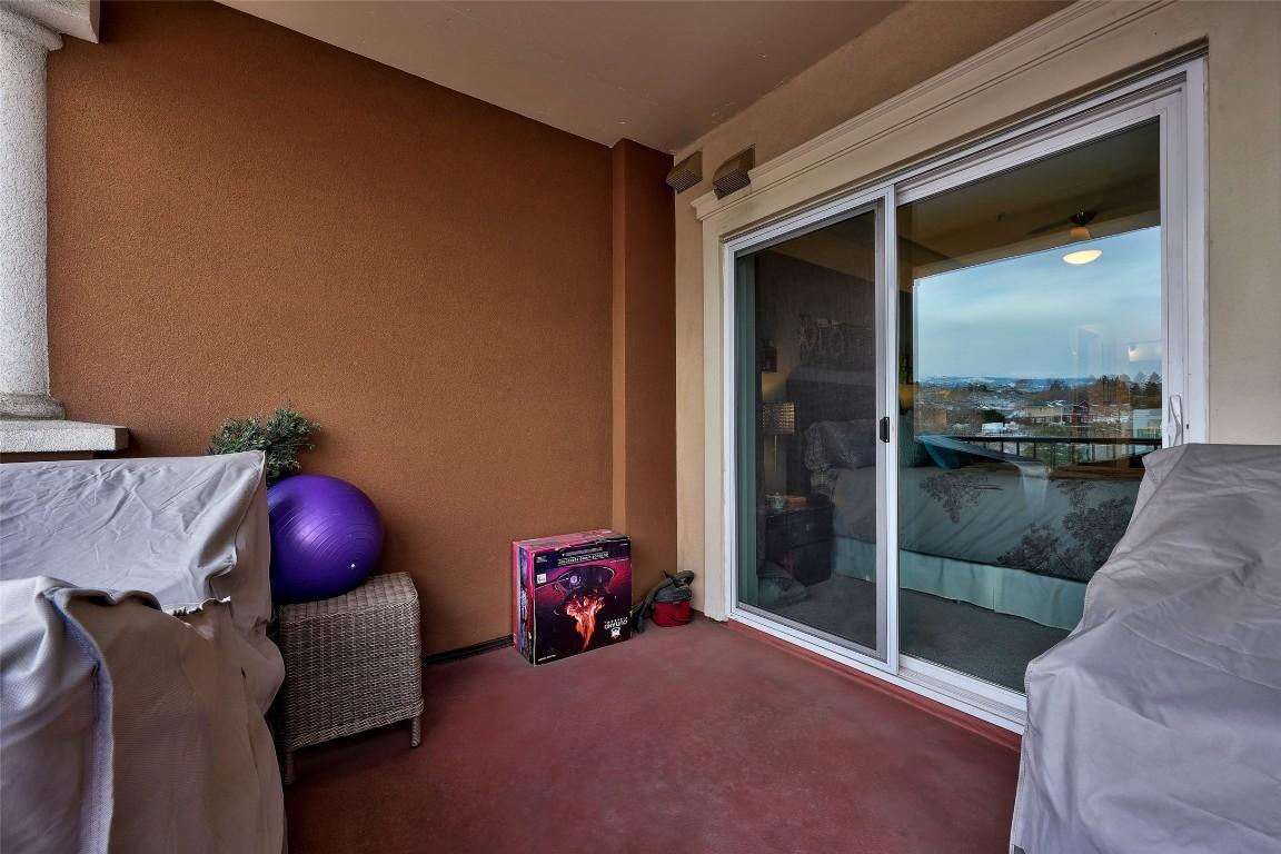 404-975 Victoria Street, Kamloops, BC - With Deck Patio Veranda With Exterior