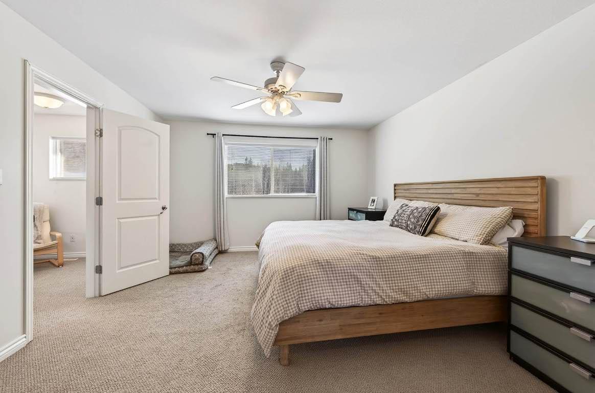 370 Wyndhaven Place, Clearwater, BC - Indoor Photo Showing Bedroom