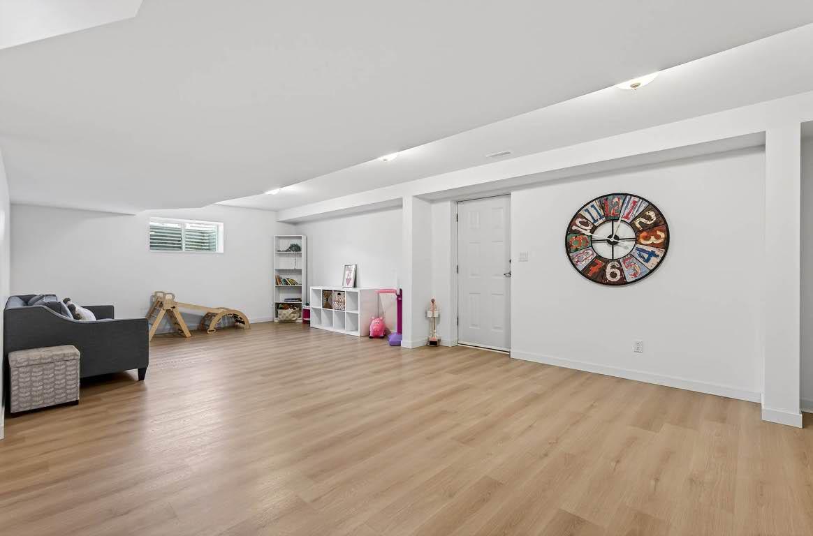 370 Wyndhaven Place, Clearwater, BC - Indoor