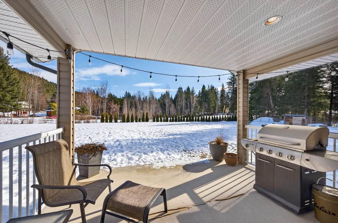 370 Wyndhaven Place, Clearwater, BC - Outdoor With Deck Patio Veranda With Exterior