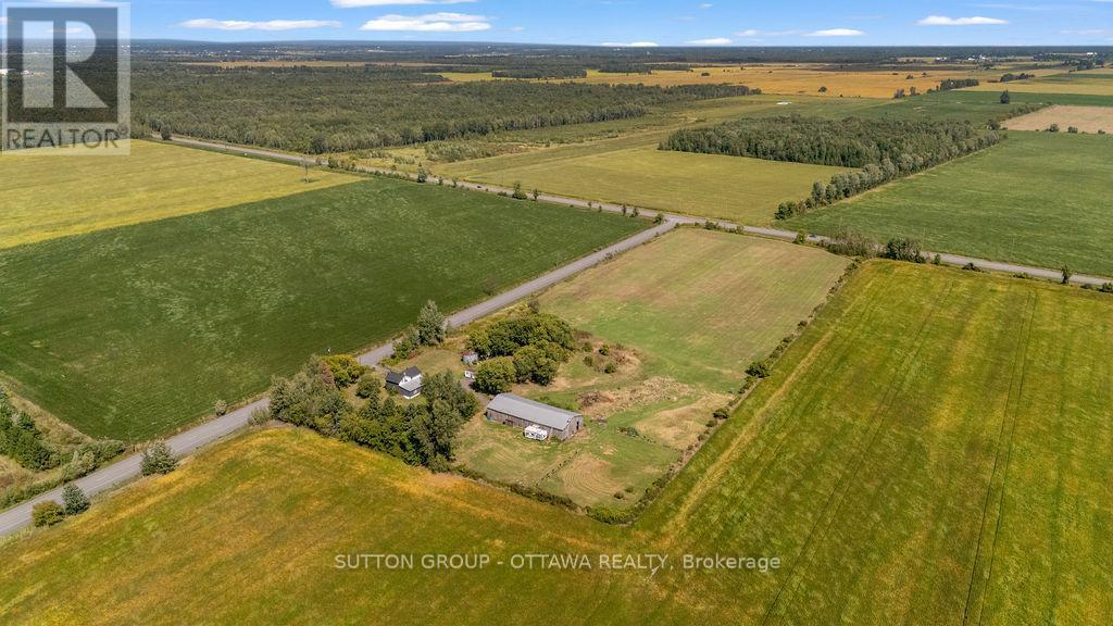 9420 Parkway Road, Ottawa, ON