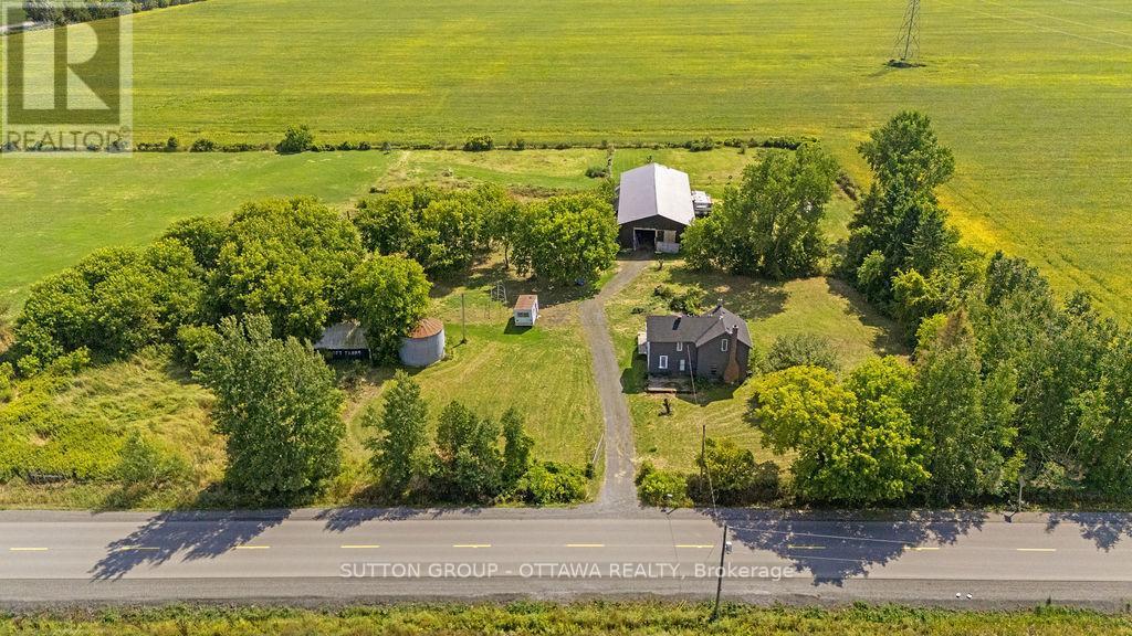 9420 Parkway Road, Ottawa, ON