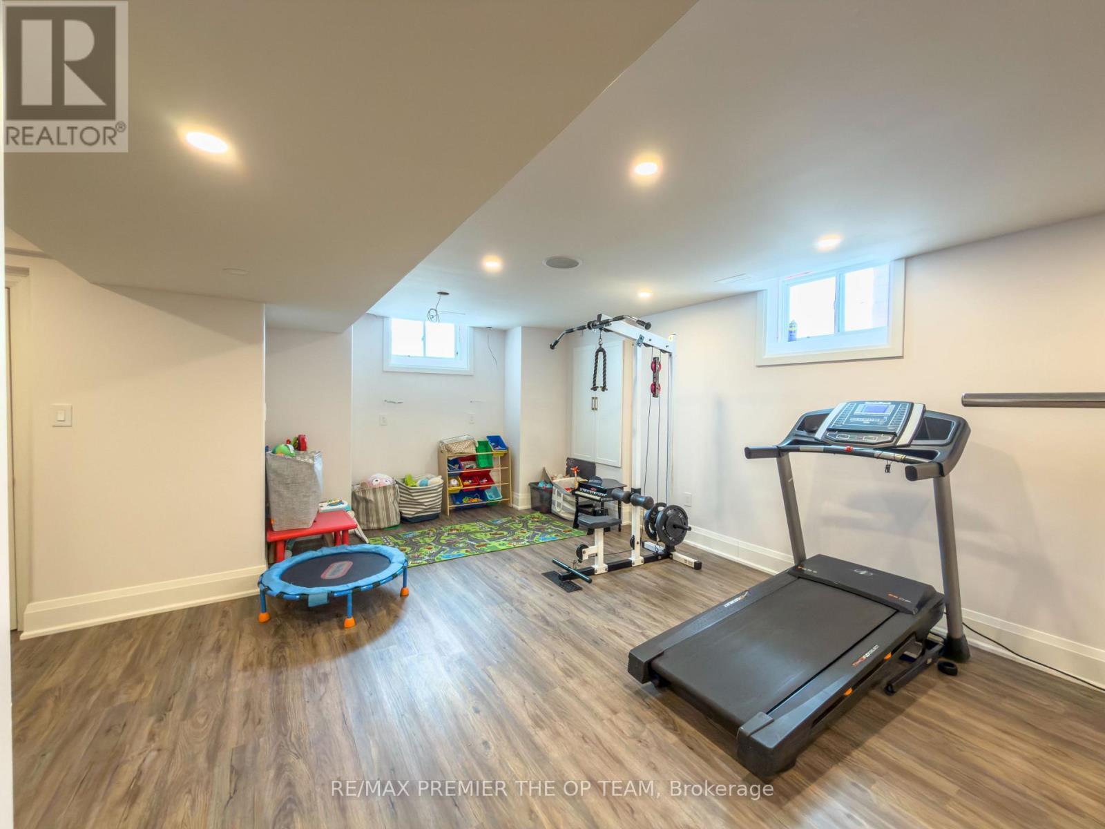 4 John Carroll Drive, Brampton, ON - Indoor Photo Showing Gym Room