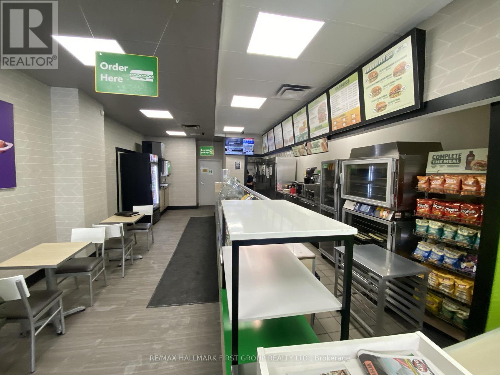 10 Simcoe Street S, Oshawa (Central), ON