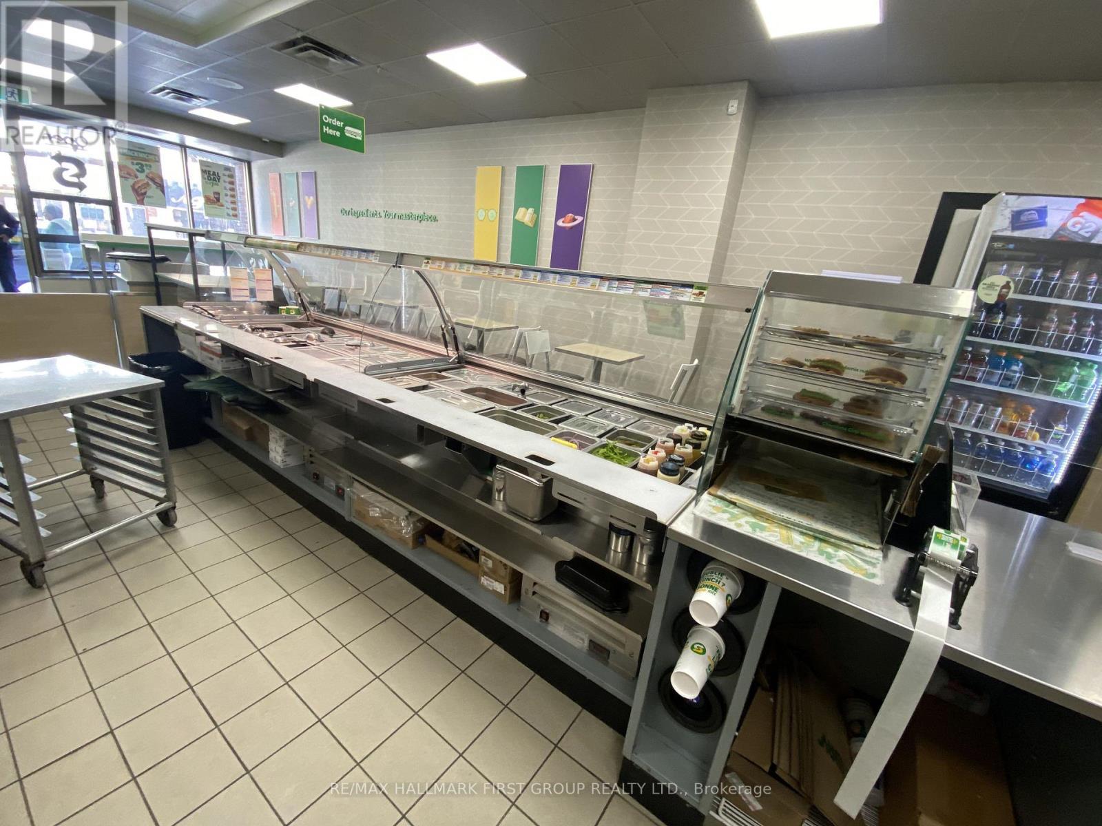 10 Simcoe Street S, Oshawa (Central), ON