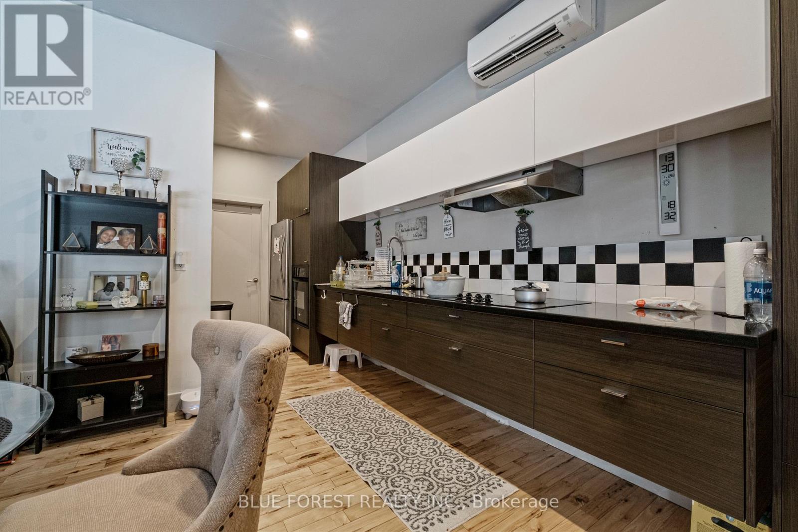 1026 Waterloo Street, London East (East B), ON - Indoor Photo Showing Other Room