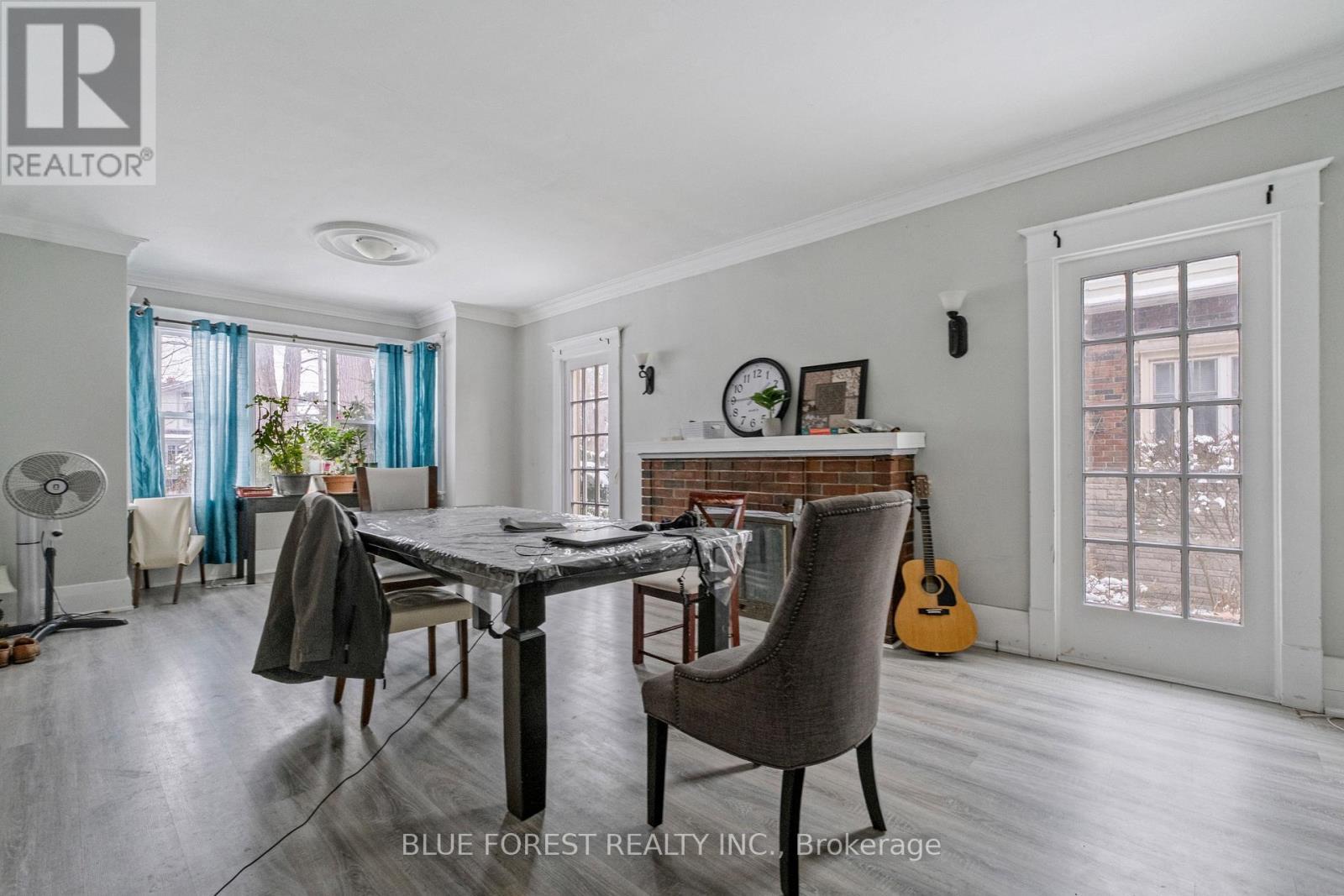 1026 Waterloo Street, London East (East B), ON - Indoor Photo Showing Dining Room