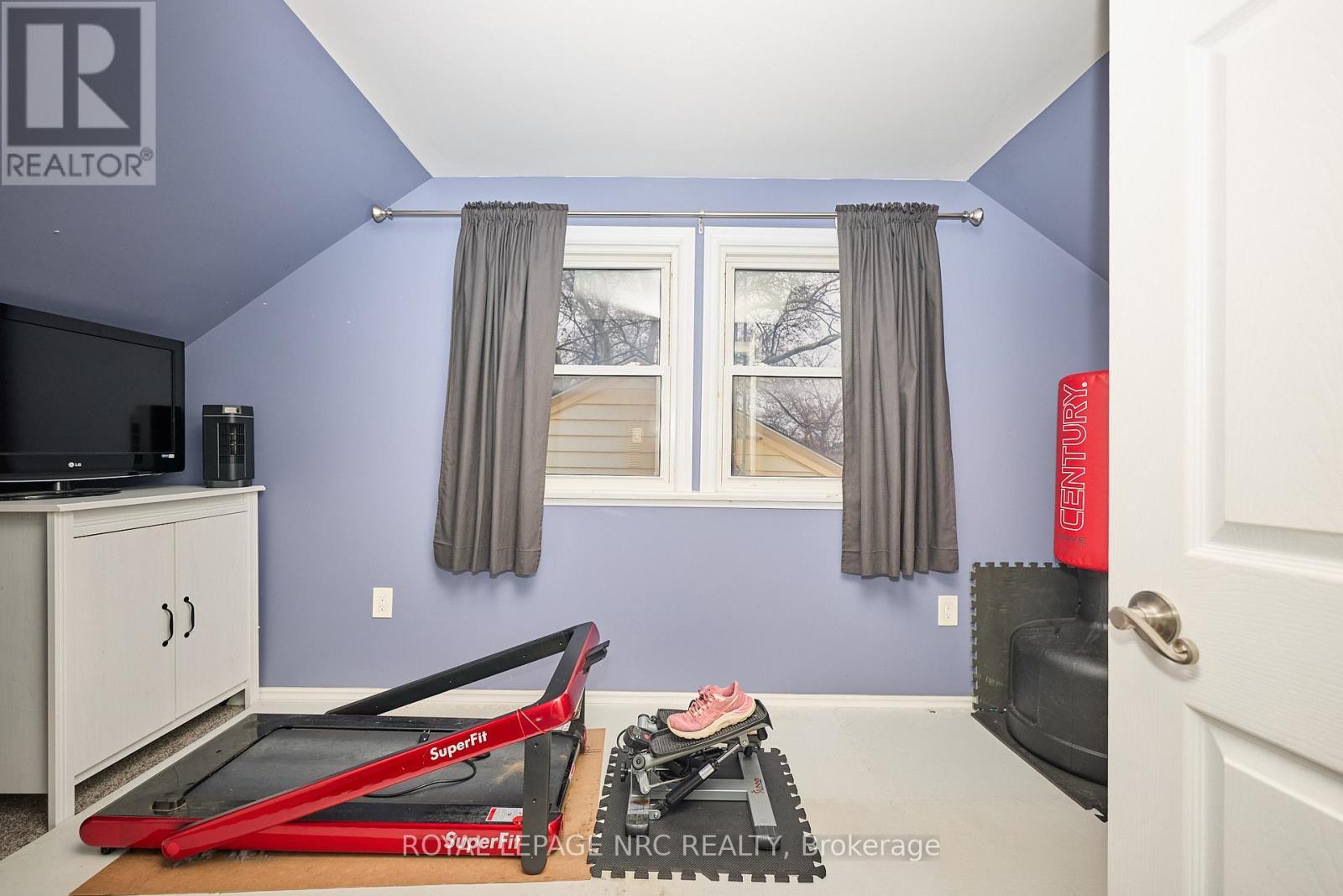 2nd Bedroom - 40 Shakespeare Avenue, St. Catharines (Haig), ON - Indoor