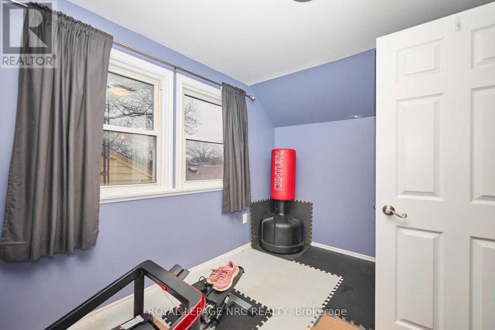 40 Shakespeare Avenue, St. Catharines (Haig), ON - Indoor Photo Showing Other Room
