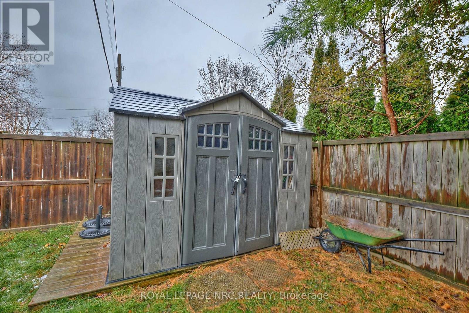 40 Shakespeare Avenue, St. Catharines (Haig), ON - Outdoor With Exterior