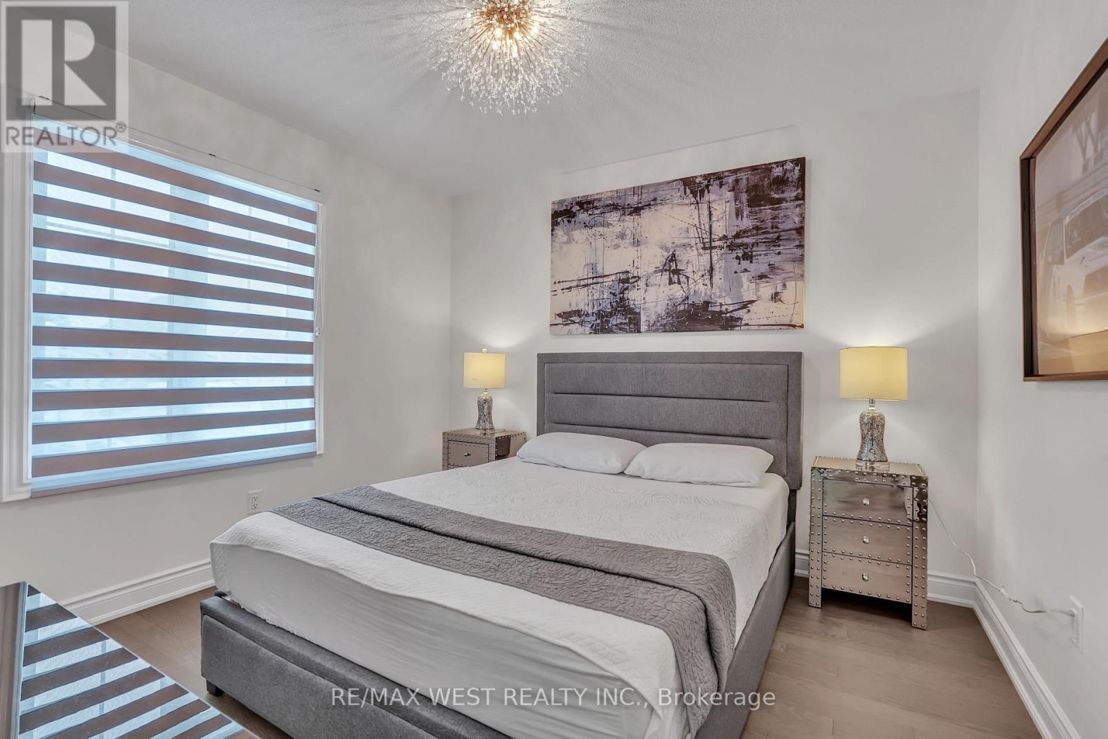 110 Scarlet Way, Bradford West Gwillimbury, ON - Indoor Photo Showing Bedroom