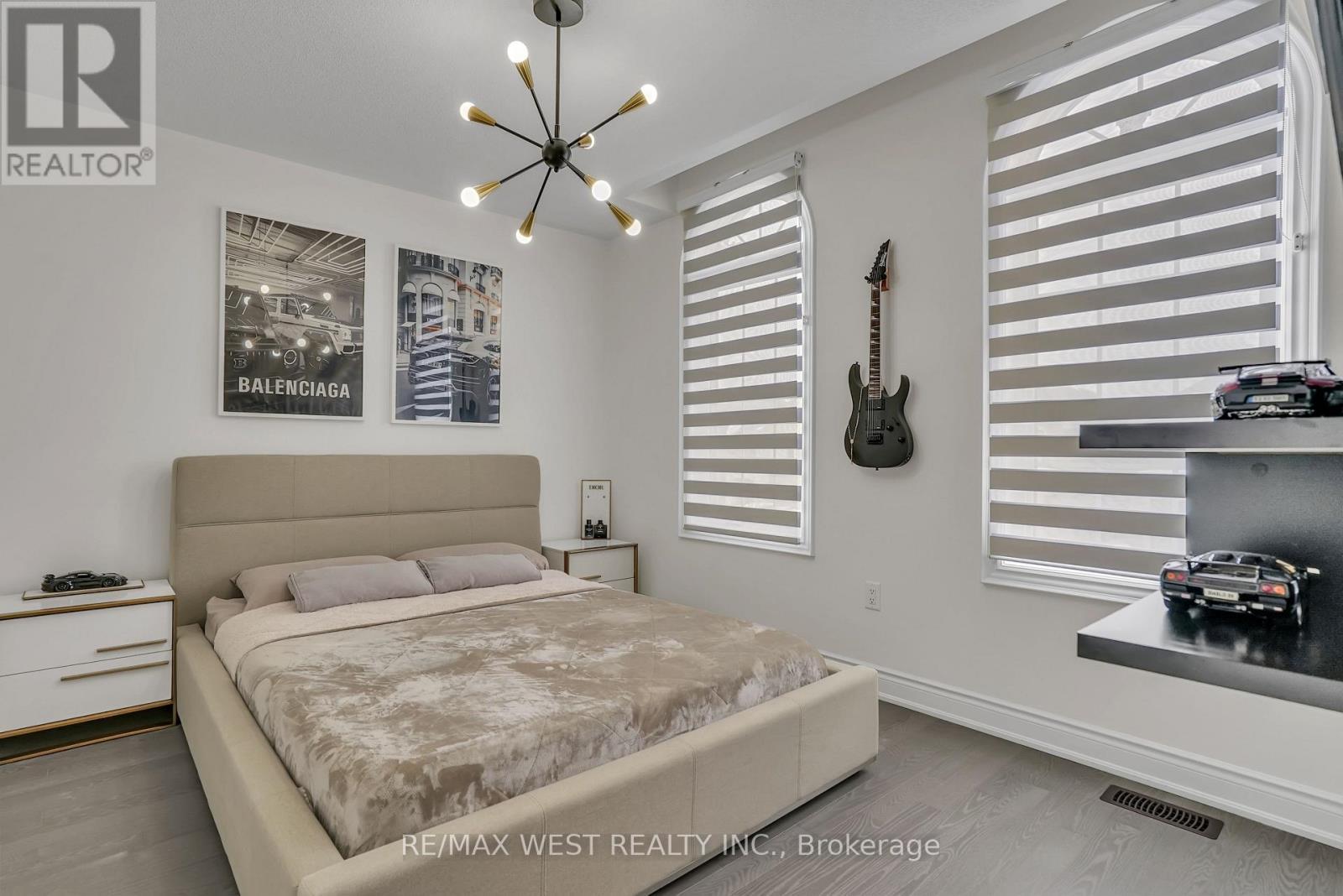 110 Scarlet Way, Bradford West Gwillimbury, ON - Indoor Photo Showing Bedroom