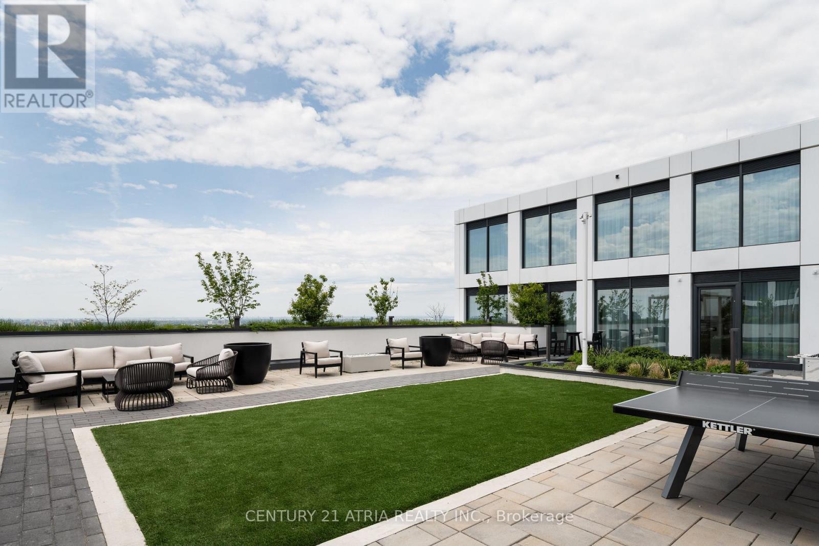 1511 - 1100 Sheppard Avenue W, Toronto, ON - Outdoor